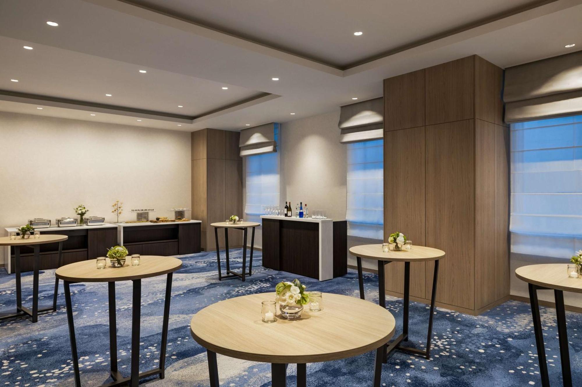 Hotel Doubletree By Hilton Toyama Station Exteriér fotografie