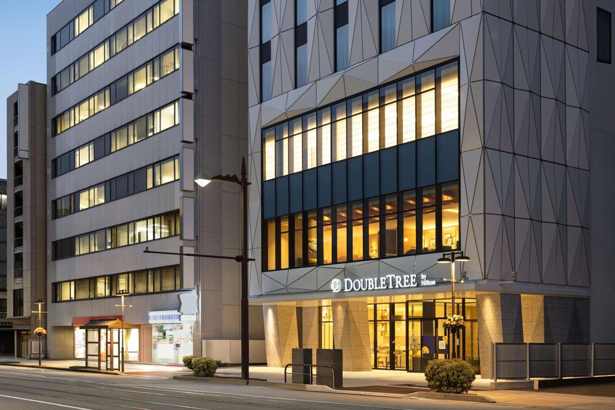 Hotel Doubletree By Hilton Toyama Station Exteriér fotografie